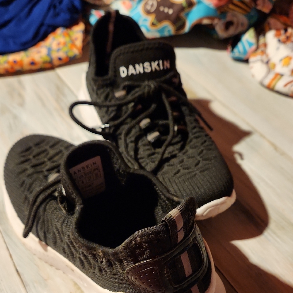 Danskin Black Athletic Shoes for Active Performance
